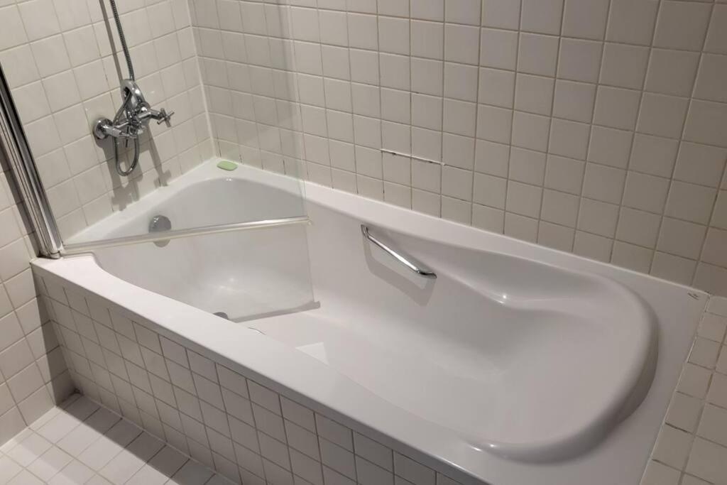 Dubai Marina 1 Bedroom Apt. Walking Distance Jbr. Экстерьер фото